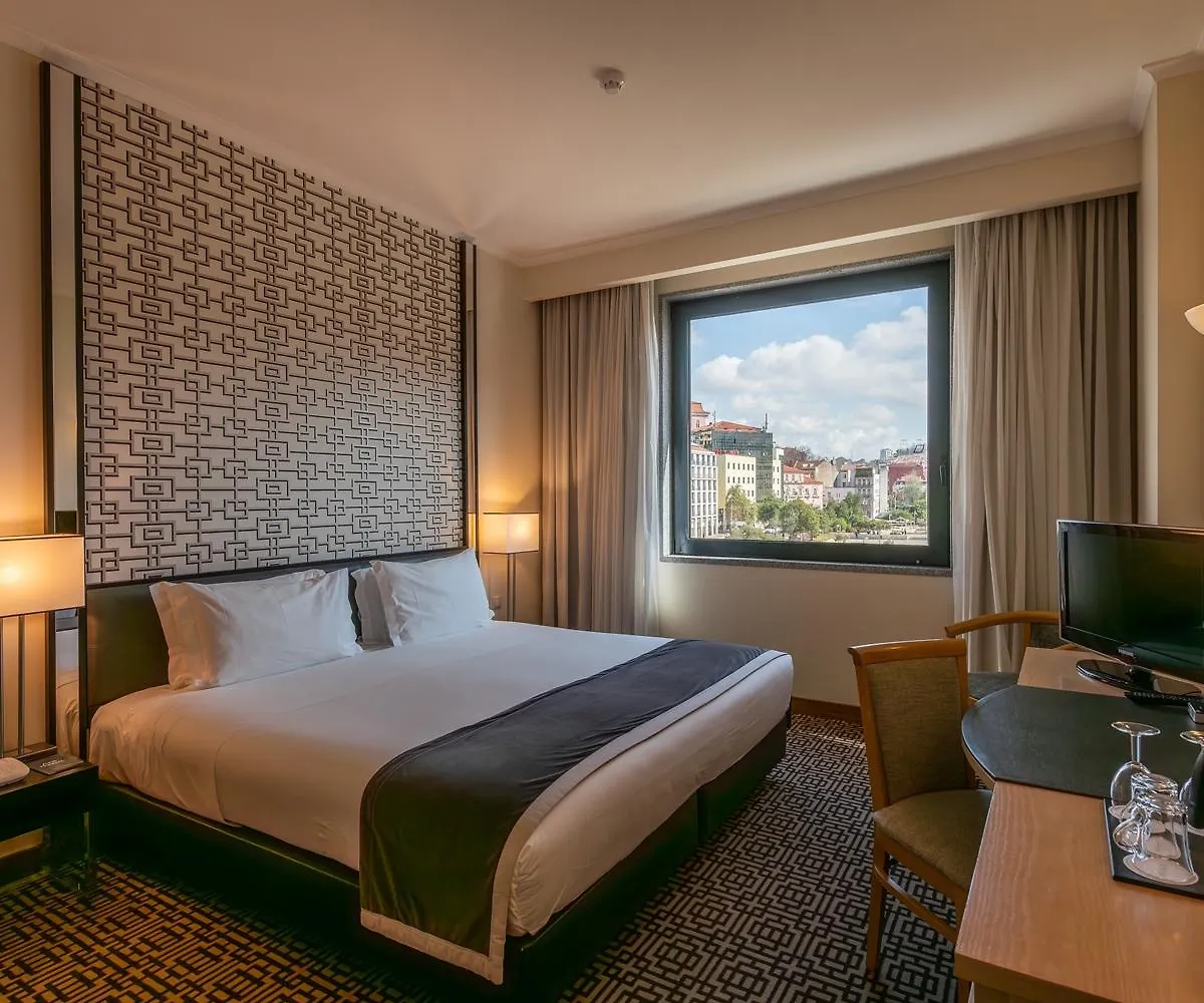 Hotel Mundial Lisbon 4*,