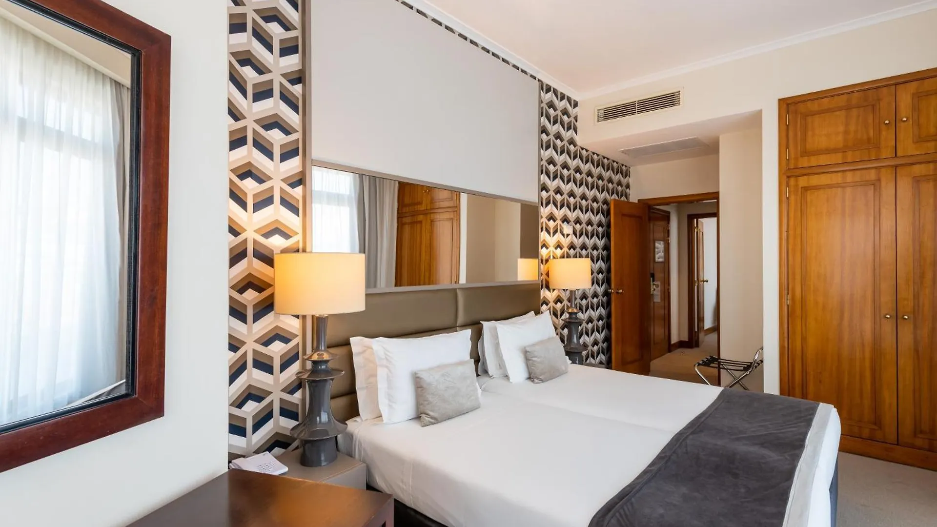 ****  Hotel Mundial Lisbon Portugal